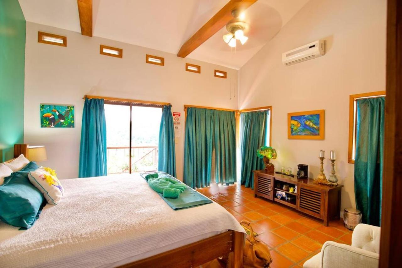 Toucan Lane Hotel And Restaurant 纽沃阿雷纳尔 外观 照片