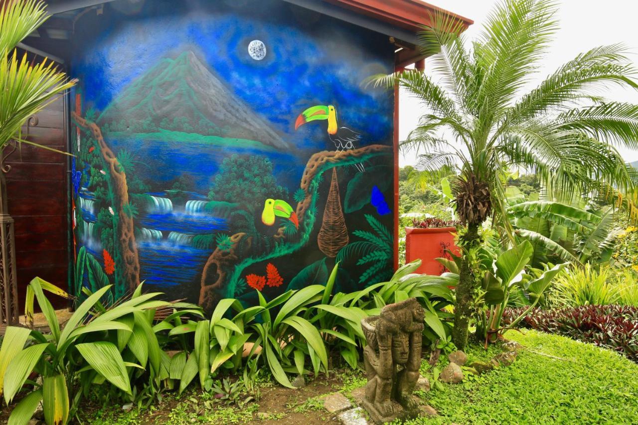 Toucan Lane Hotel And Restaurant 纽沃阿雷纳尔 外观 照片